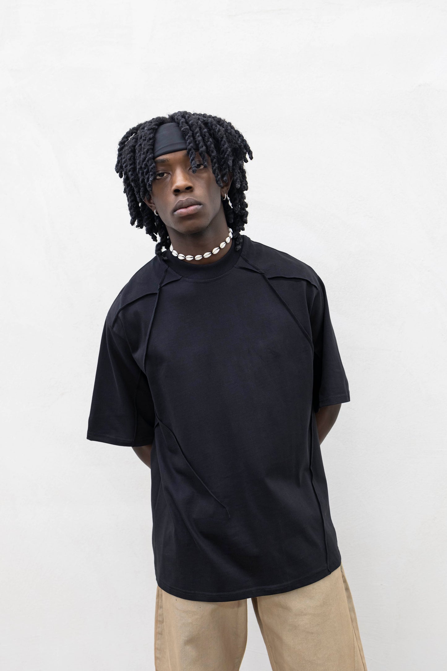 T-SHIRT RIPPED PRESENT DAY