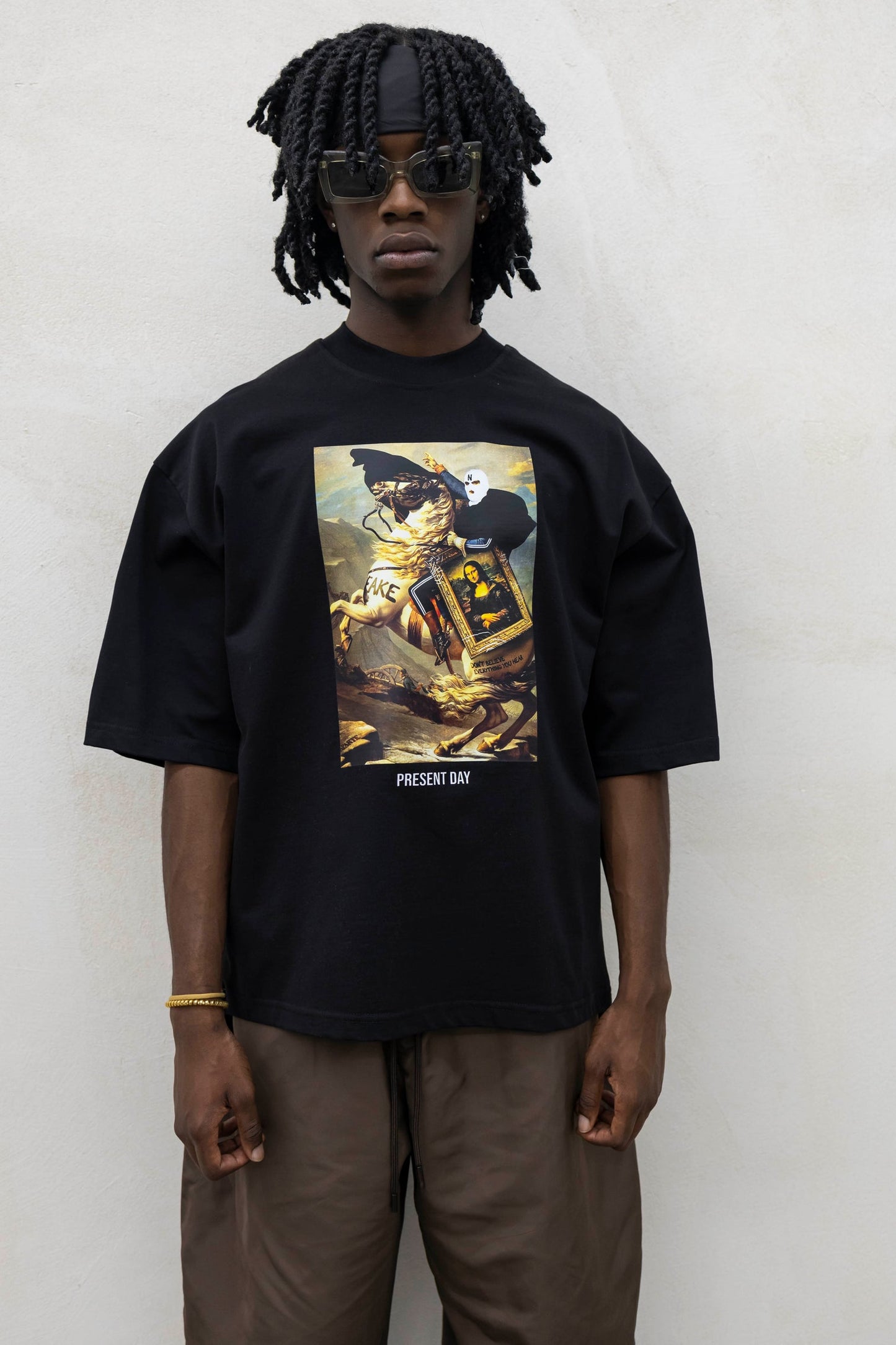 T-SHIRT FAKE PRESENT DAY