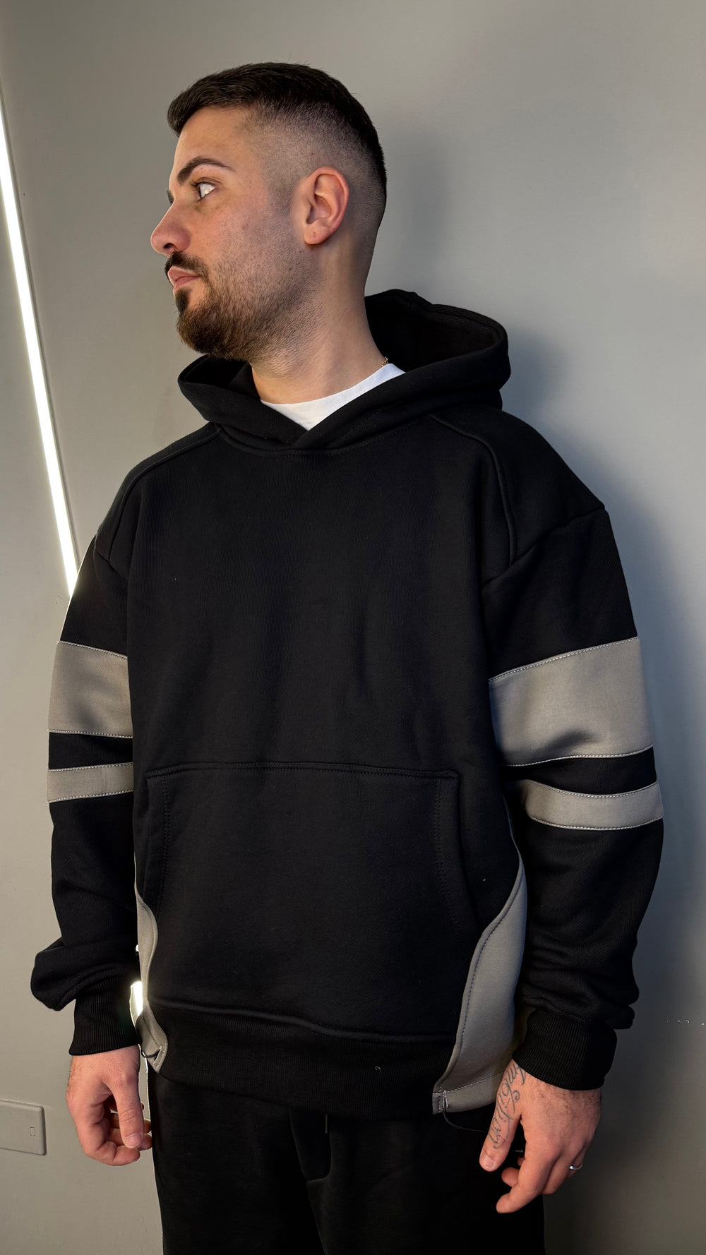 FELPA CON TAGLI BNK BLACK