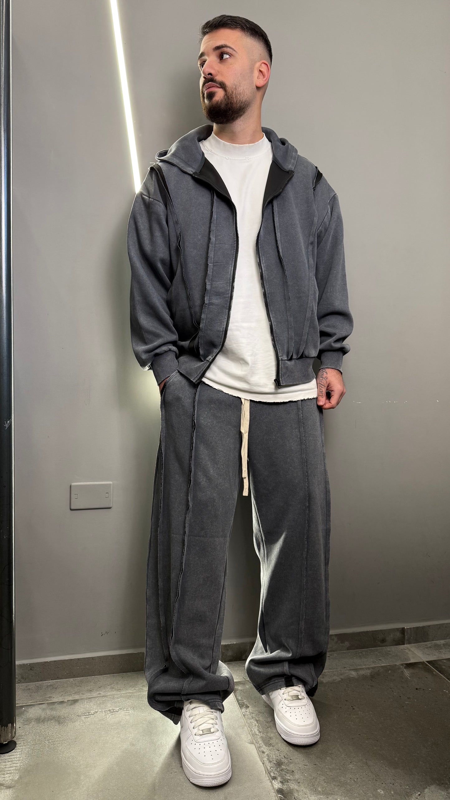 TUTA WASHED BM DARK GREY