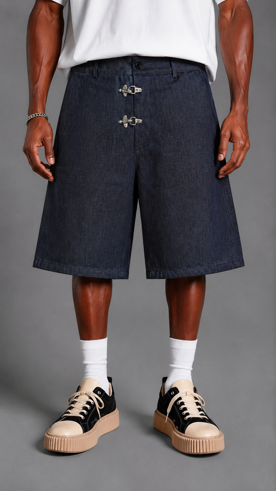 SHORTS METAL BLACK CIRCUS BLUE