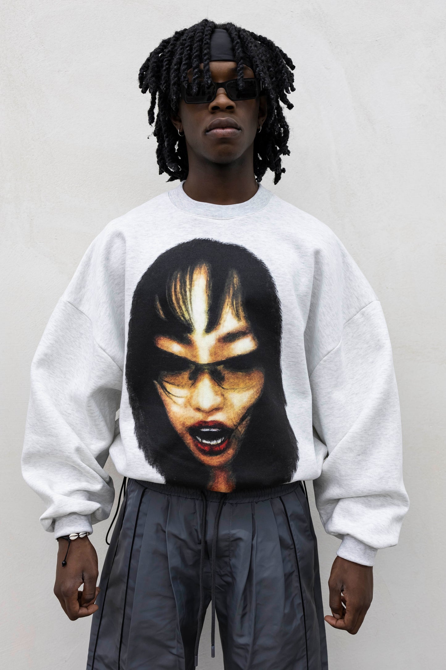 FELPA FACE PRESENT DAY