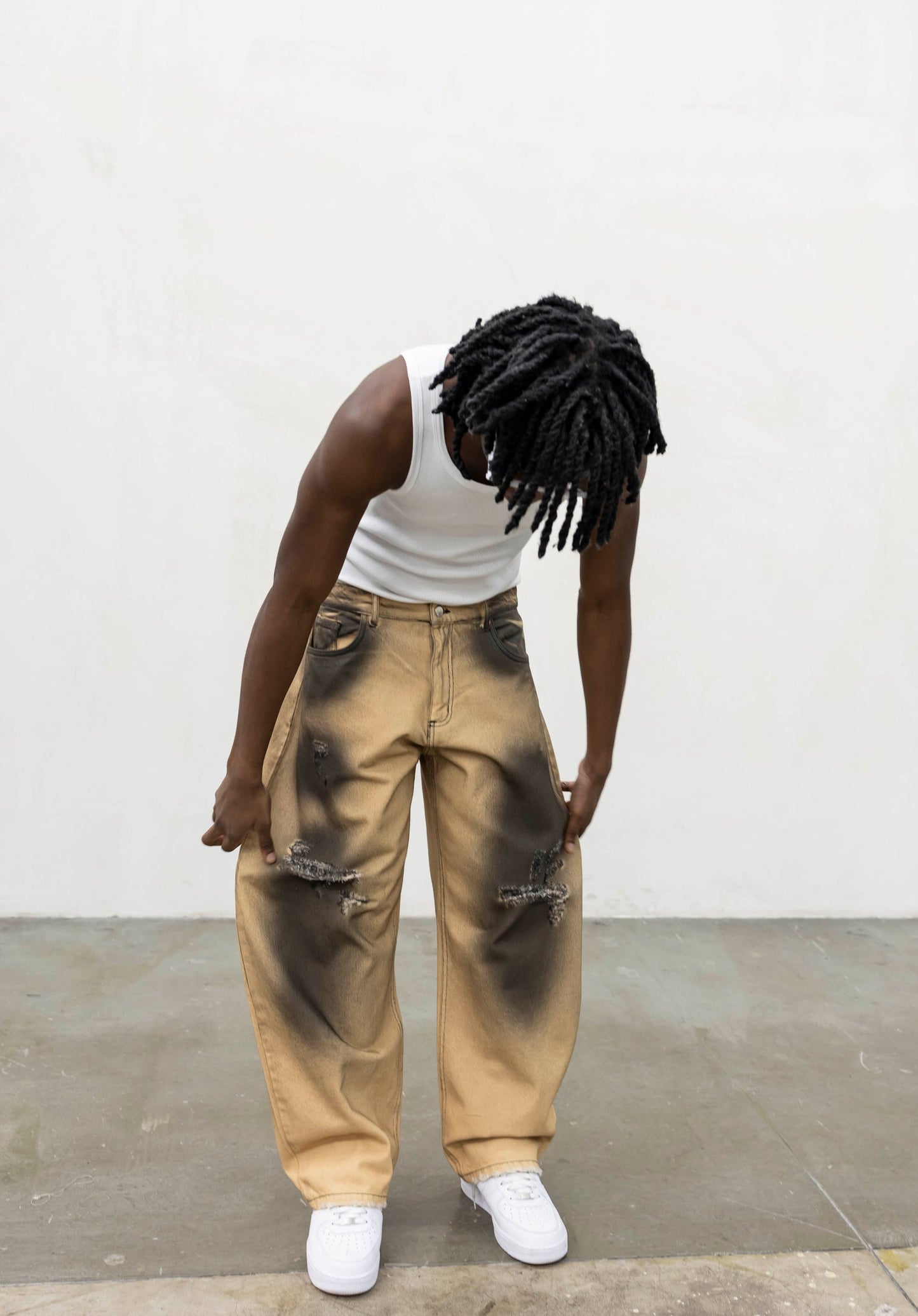 JEANS BALLON BLACK 02 PRESENT DAY