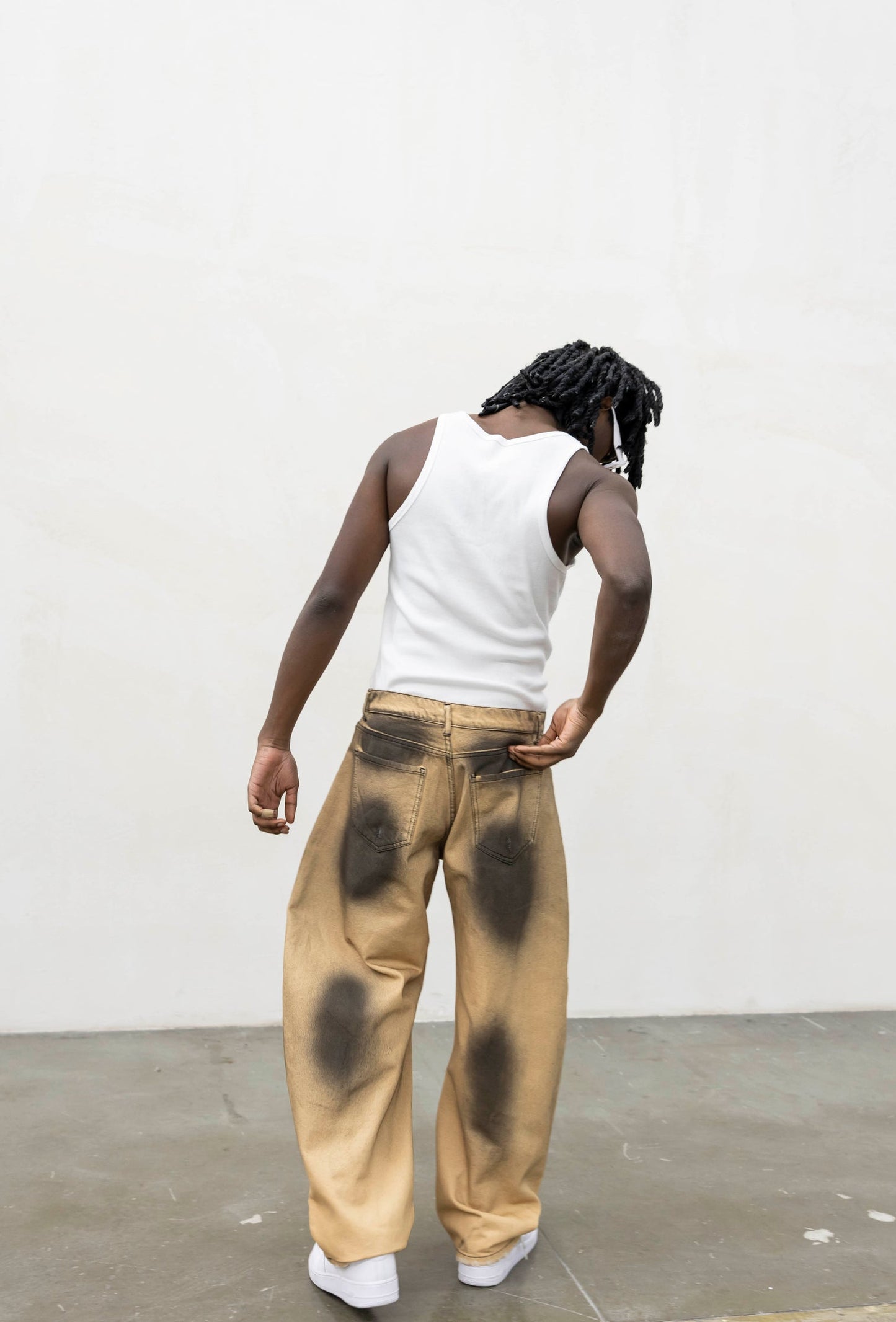 JEANS BALLON BLACK 02 PRESENT DAY