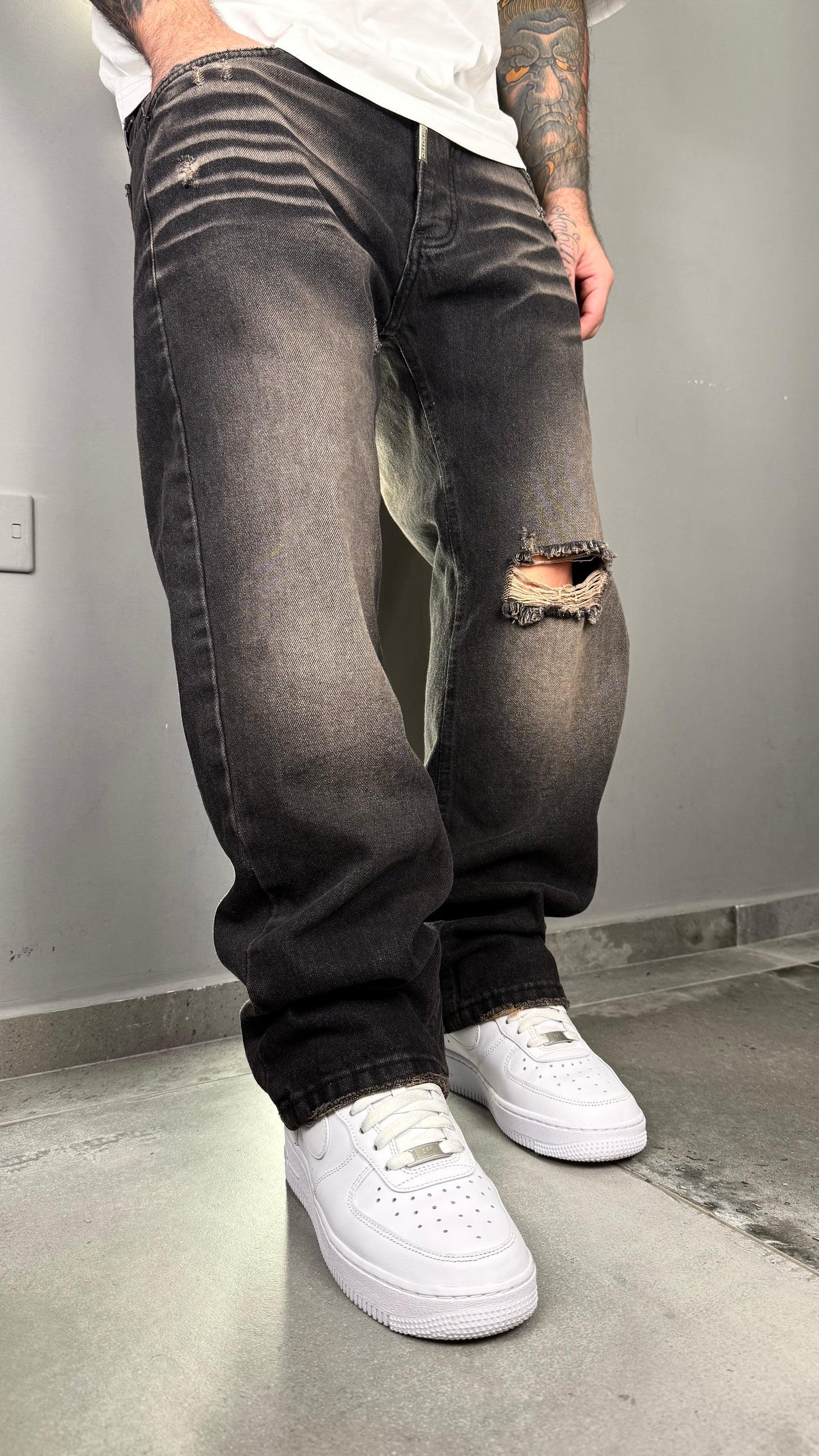 JEANS STRAIGHT FIT RASH BLACK