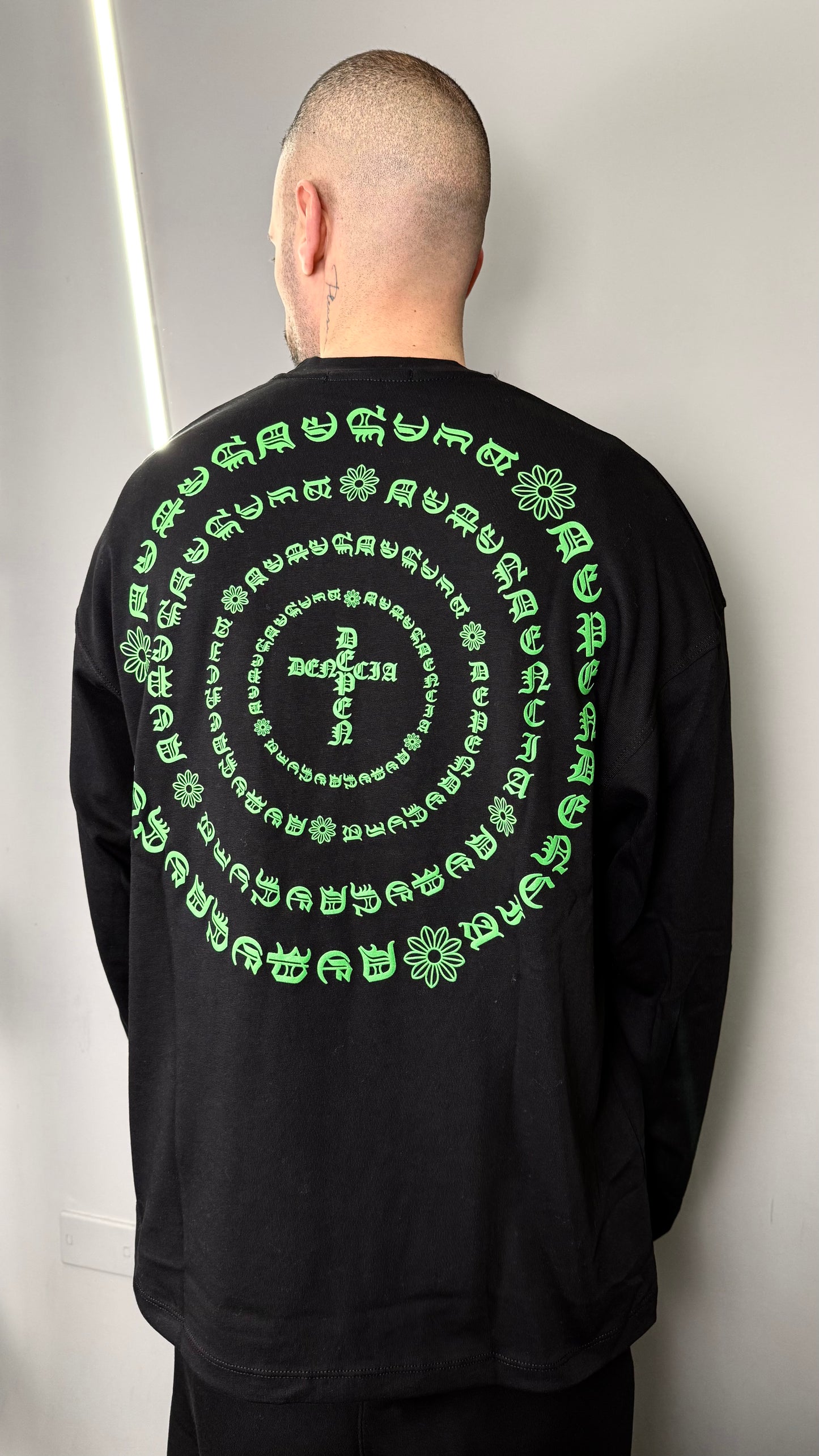 T-SHIRT LONGSLEEVE DEPENDENCIA BLACK RTB02