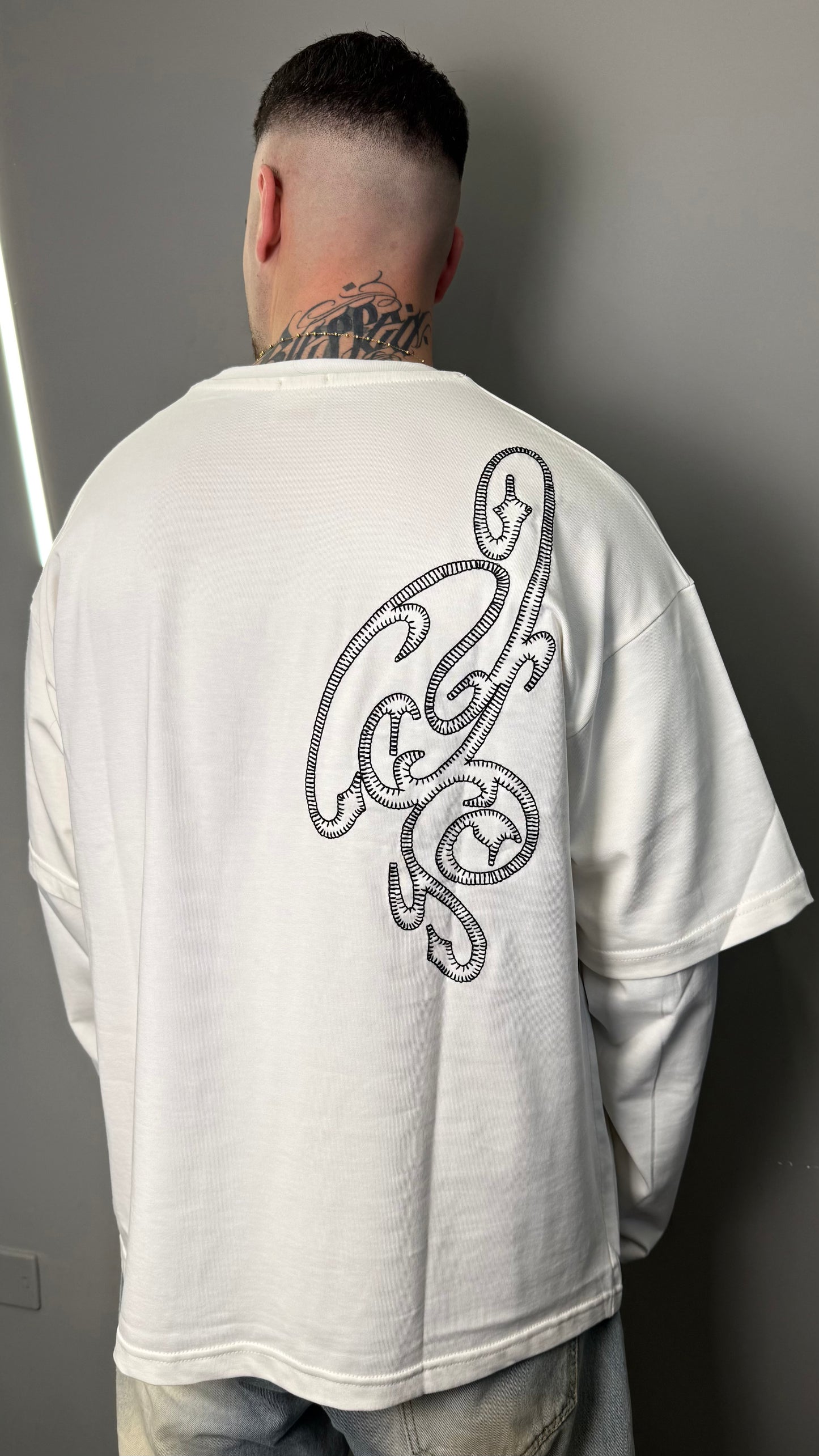 T-SHIRT DEPENDENCIA RICAMO WHITE